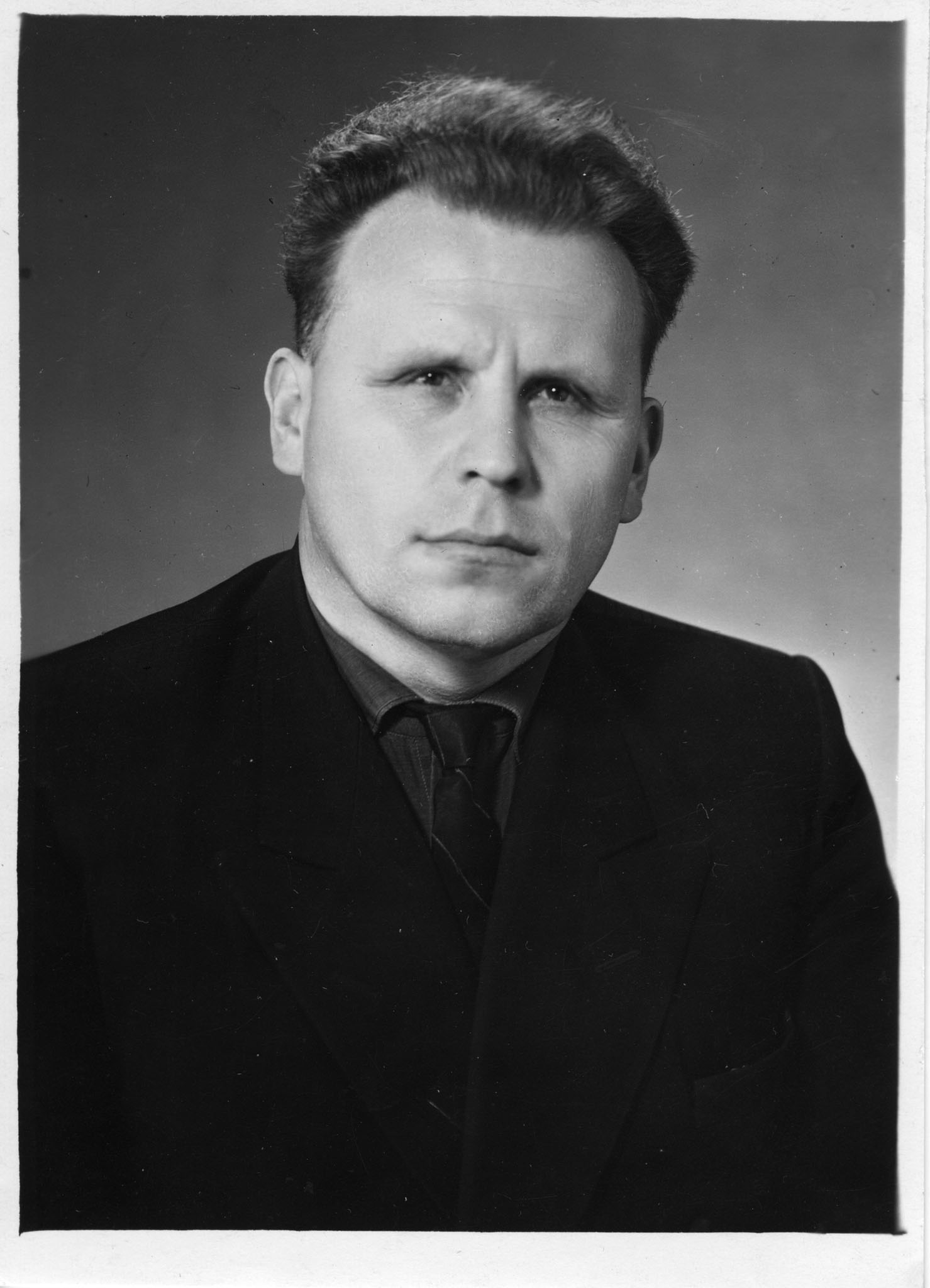 Первый ректор университета – В.В. Комин 