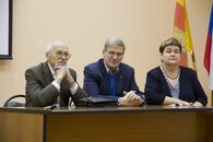 Открытие фотовыставки «Лишь расцветал бы институт и развивался шире»