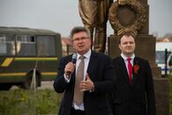 Торжественный митинг у мемориала «Воин-освободитель»