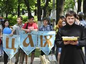 Праздничное шествие, посвященное «Дням славянской письменности и культуры». Церемония открытия памятника «Кирилла и Мефодия»