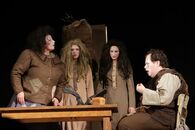 Спектакль «Der Biberpelz» («Бобровая шуба») немецкоязычной труппы Dittchenbuhne