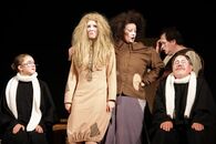 Спектакль «Der Biberpelz» («Бобровая шуба») немецкоязычной труппы Dittchenbuhne