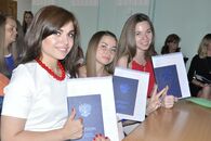 Вручение дипломов выпускникам факультета управления и социологии