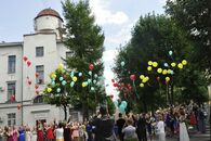 Вручение дипломов выпускникам факультета управления и социологии