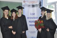 Вручение дипломов выпускникам факультета иностранных языков и международной коммуникации