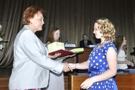 Вручение дипломов выпускникам факультета психологии и социальной работы