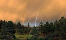 Профессор Белоцерковский прочитал лекцию в стенах областного парламента