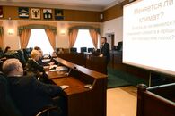 Профессор Белоцерковский прочитал лекцию в стенах областного парламента