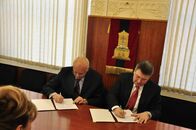 Подписание соглашения о создании научно-образовательного консорциума между ТвГУ и НИИ синтетического волокна (г. Тверь)