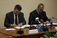 Подписание договоров с избирательной комиссией Тверской области