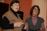 Женская традиционная культура и костюм в эпоху средневековья и новое время