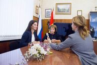 Вручение удостоверения аспиранта ТвГУ призеру Олимпийский игр Наталье Непряевой